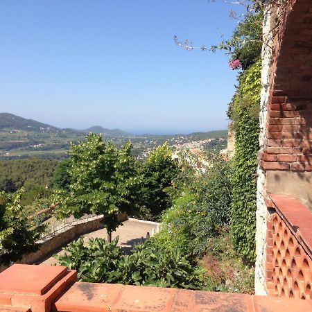 Studio De Charme Avec Grande Terrasse Vue Mer ル・カステレ エクステリア 写真